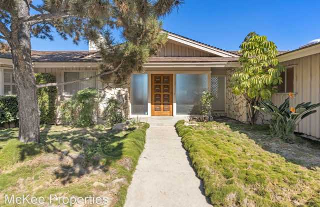 10340 Bonnie Lane Gallery 2