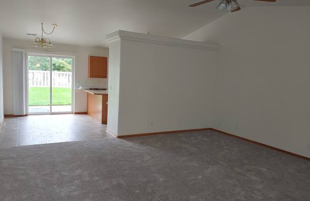 2138 W Rousseau Dr. Gallery 2