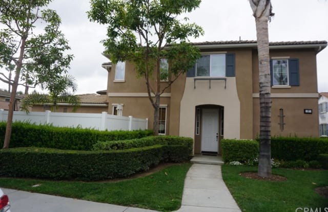 37 Royal Victoria - 37 Royal Victoria, Irvine, CA 92606