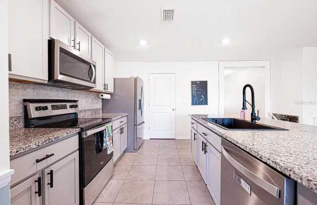 8574 TRIUMPH Circle Gallery 4