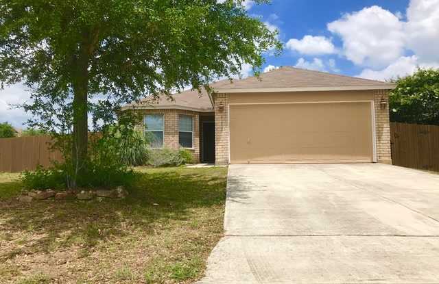 127 LATIGO LN - 127 Latigo Lane, Boerne, TX 78006