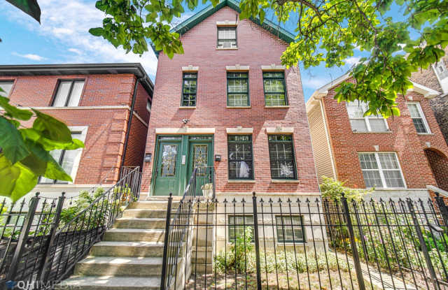 2045 N Honore Street photos photos