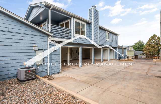 Remodeled 2 Bedroom Condo with Covered Parking, In Unit Laundry, AC and Private Storage Gallery 3