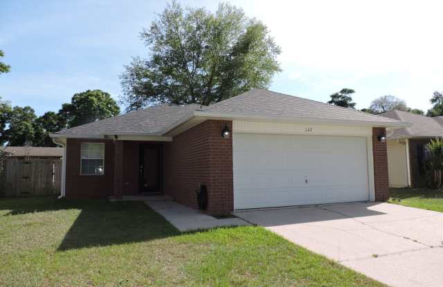 Convenient to interstate, schools & shopping! photos photos