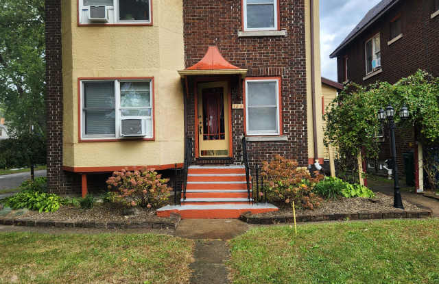 123 Mckinley Pkwy photos photos
