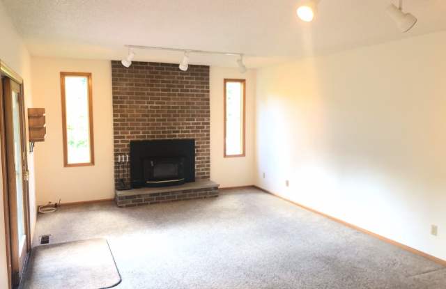21529 SE 28th Ln Gallery 4