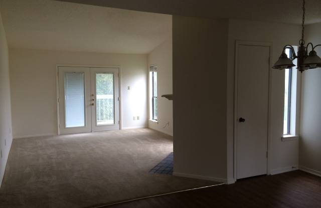 FEEL AT HOME AT LAKE SHORE VILLAS APARTMENTS *LEASING SPECIAL AVAILABLE* - 4301 Lakeshore Villa Drive, Waco, TX 76710 FEEL AT HOME AT LAKE SHORE VILLAS APARTMENTS *LEASING SPECIAL AVAILABLE* - 4301 Lakeshore Villa Drive, Waco, TX 76710