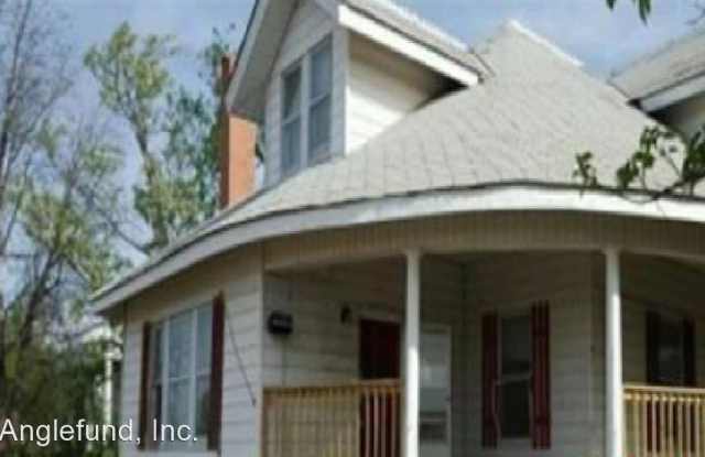 121 E Hill St. Gallery 3