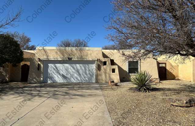 Spacious 3 bedroom, 2 bathroom home photos photos