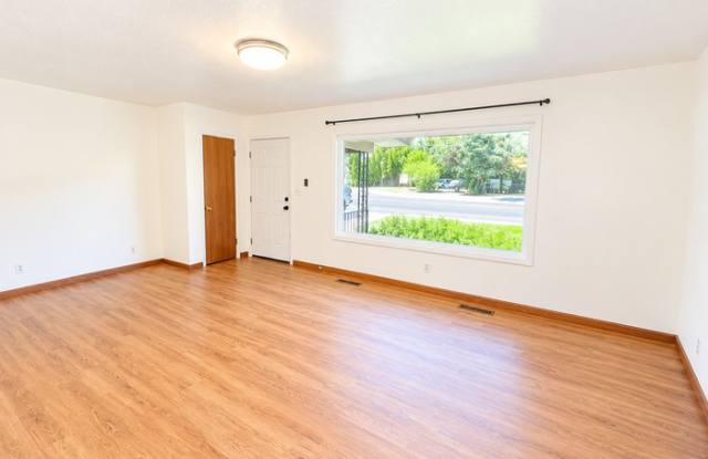 200 East Boise Avenue Gallery 3