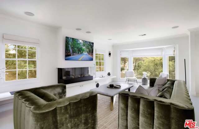 5866 Spring Oak Dr Gallery 2