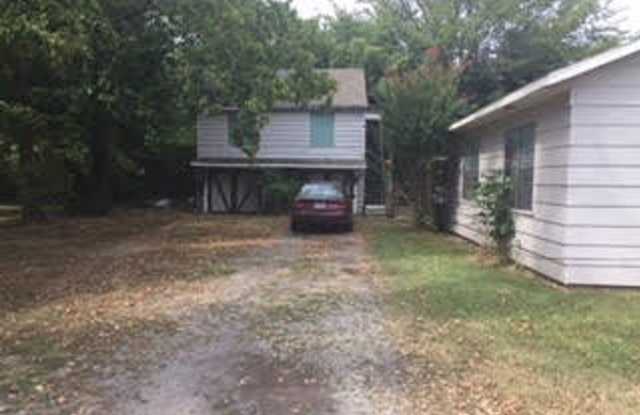 Comfortable living in this 3-bedroom, 1-bath home Gallery 4