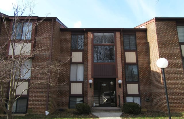 9707 KINGS CROWN COURT - 9707 Kings Crown Court, Oakton, VA 22031