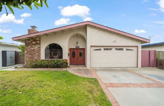 1330 Gates Avenue - 1330 Gates Avenue, Manhattan Beach, CA 90266