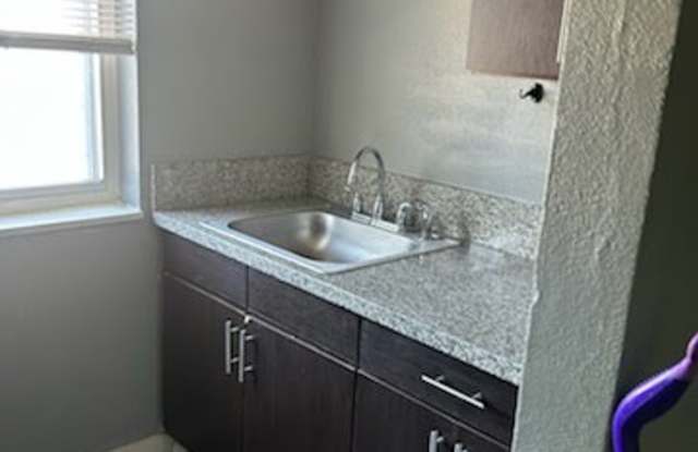 1936 Kentucky Ave - 4 - 1936 Kentucky Avenue, Cincinnati, OH 45223 1936 Kentucky Ave - 4 - 1936 Kentucky Avenue, Cincinnati, OH 45223