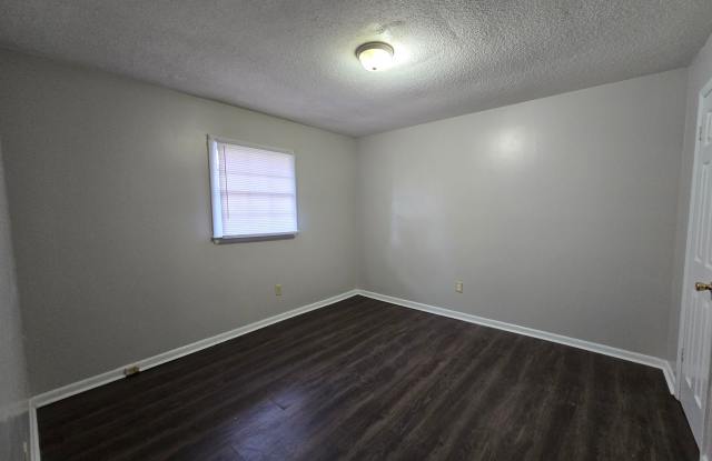 2305-B Emily ~ Broad Acres ~HALF OFF the 1st 2 FULL Months Gallery 4