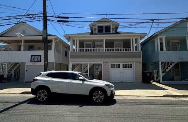 202 N SACRAMENTO AVENUE # Gallery 4