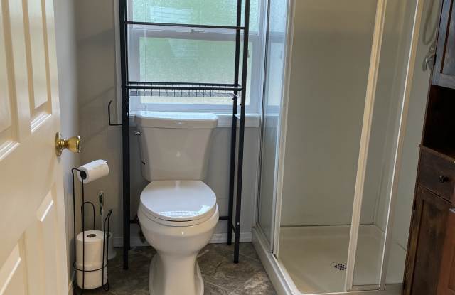 10609 44th Ave E - 10609 44th Avenue East, Summit, WA 98446