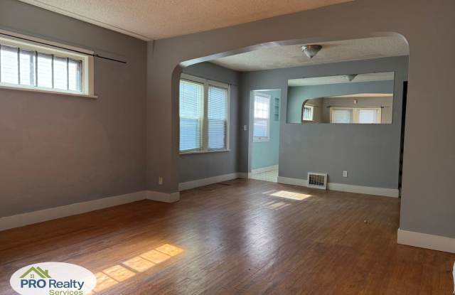 4 Bedroom House in St. Paul photos photos 4 Bedroom House in St. Paul photos photos