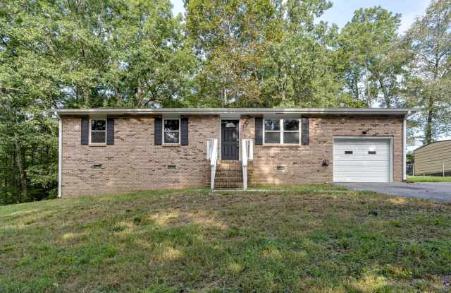 Spacious 3BR/1.5BA Single-Family Home at 876 Childress Hollow Rd, Chickamauga, GA - 876 Childress Hollow Road, Walker County, GA 30707