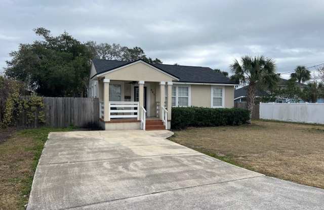 321 9TH Street N - 321 North 9th Street, Jacksonville Beach, FL 32250 321 9TH Street N - 321 North 9th Street, Jacksonville Beach, FL 32250
