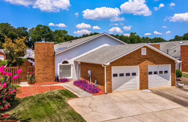 215 Arbor Way - 1 photos photos