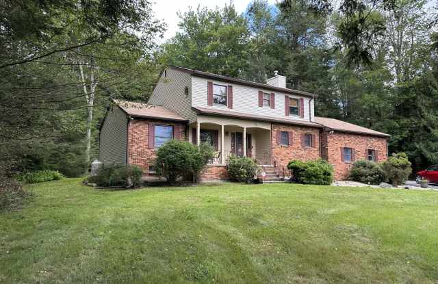 113 Sir Bradford Rd 15 Road photos photos