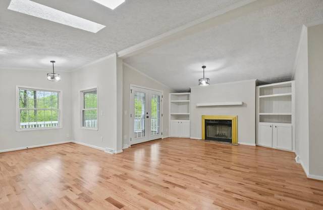 Private Country Ranch | 3 Bedrooms, 2 Baths | Peaceful 11-Acre Setting | Available Now Gallery 1