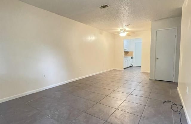 11 N Stillman St - 11 North Stillman Street, Pensacola, FL 32505
