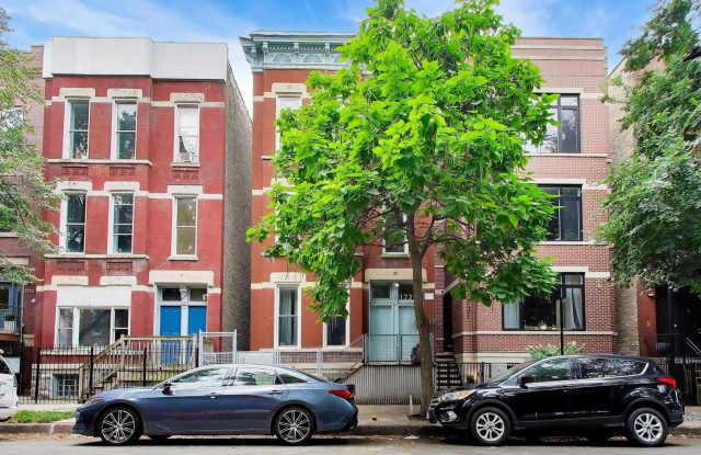 1729 W ERIE Street photos photos