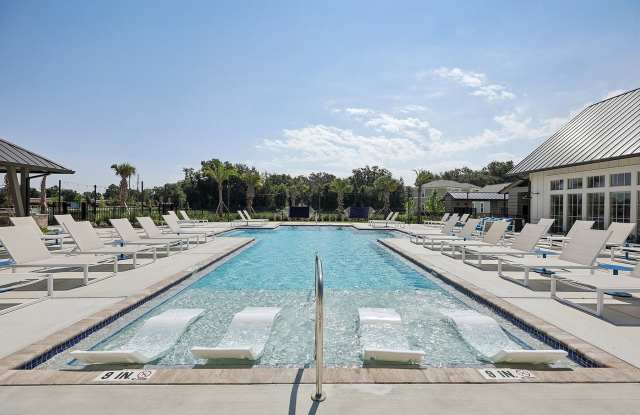 LEO at Cypress Creek photos photos