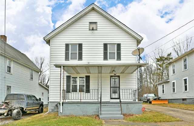 2785 Deforest Road SE photos photos