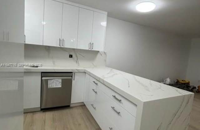 840 SW 129th Pl photos photos