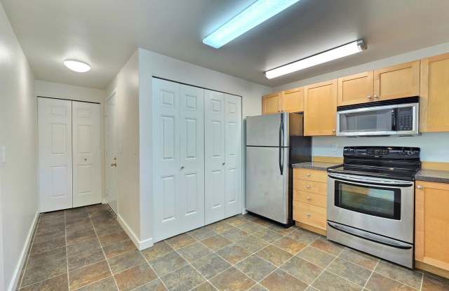 2 Bedroom Condo Available in Kenmore - $500 Signing Bonus! photos photos