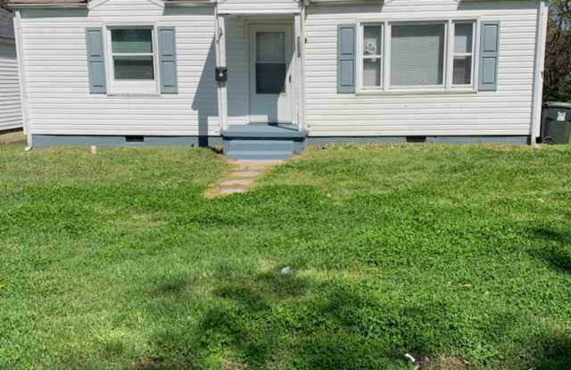 Cute 3 Br, 1 Bath home for rent photos photos