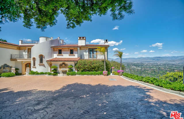13319 MULHOLLAND Drive Gallery 3