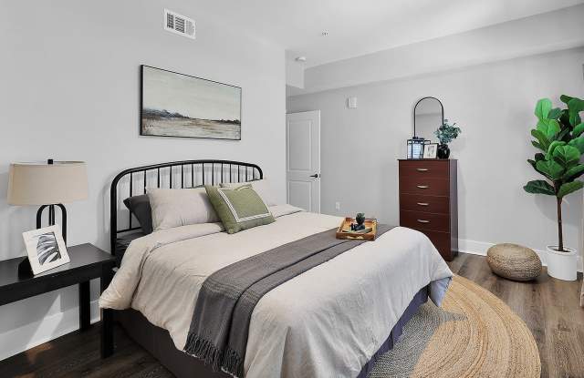 Pointe Grand Jacksonville West Gallery 3