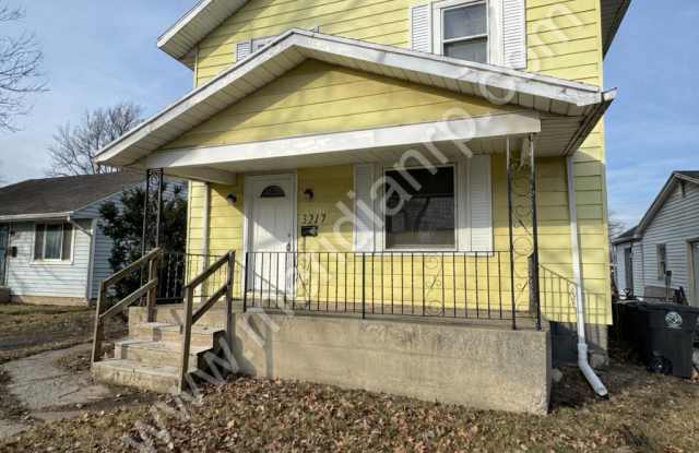 3217 Raymond Street photos photos