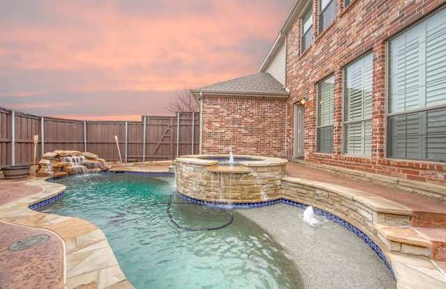 5212 Evening Sun Drive Gallery 2