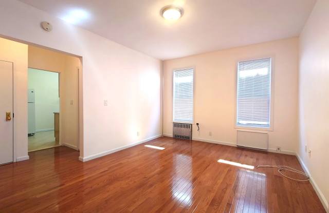 4413 28th Ave Apt 2F photos photos