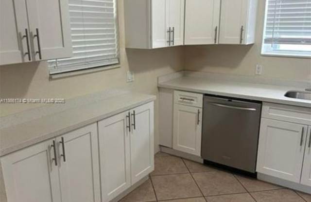 1820 Scott Street 1820, Hollywood, FL 33020 photos photos