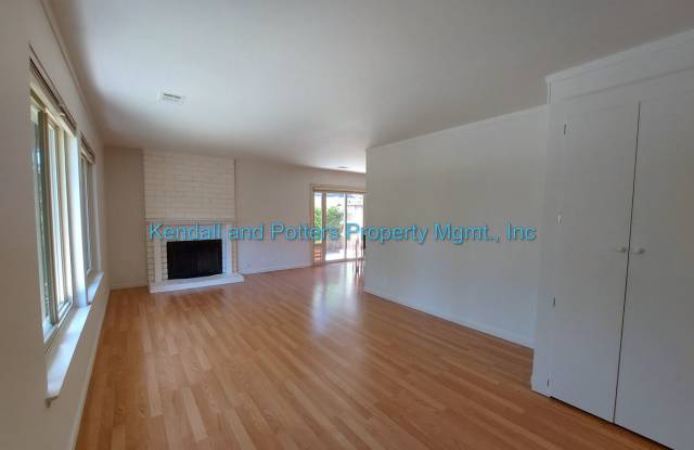 Beautifully Updated Capitola Shores 2 Bedroom/1 Bathroom Gallery 4