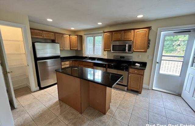 966 Washington St. - 966 Washington Street, Weymouth Town, MA 02189
