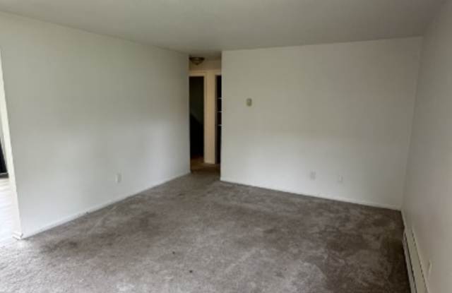 515 South Coventry Drive Gallery 2