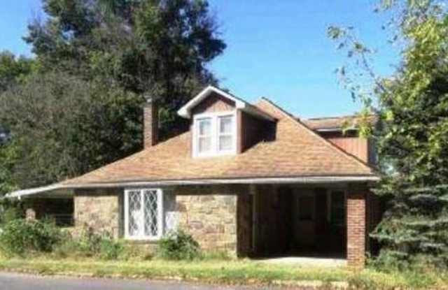 2105 Creek Rd. photos photos