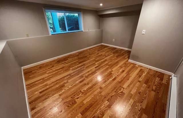 78 North Maple St photos photos