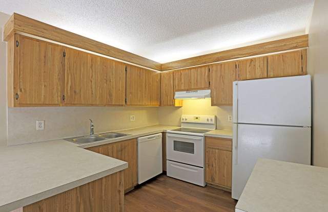 Parkwoods 12367-3 Gallery 1