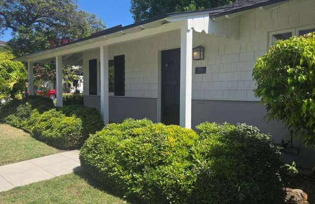 Spacious 3-Bedroom, 2.5-Bath Home with Pool – Fully Furnished! photos photos