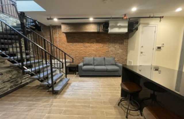 1028 Commonwealth Ave photos photos