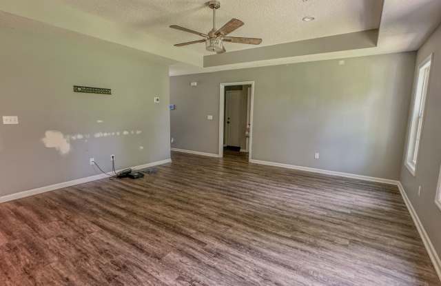 1206 Lynn Terrace Gallery 2